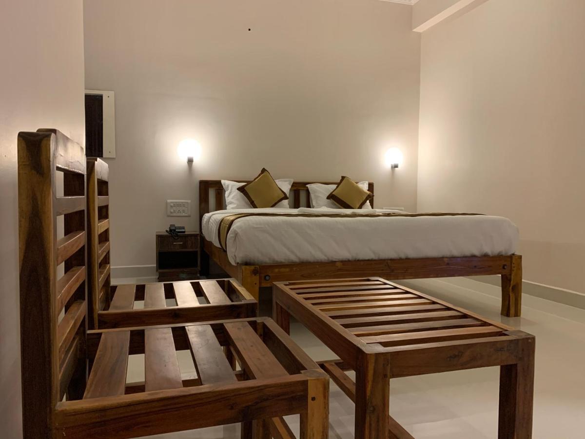Hotel Rani And Rani Residency Puducherry Buitenkant foto