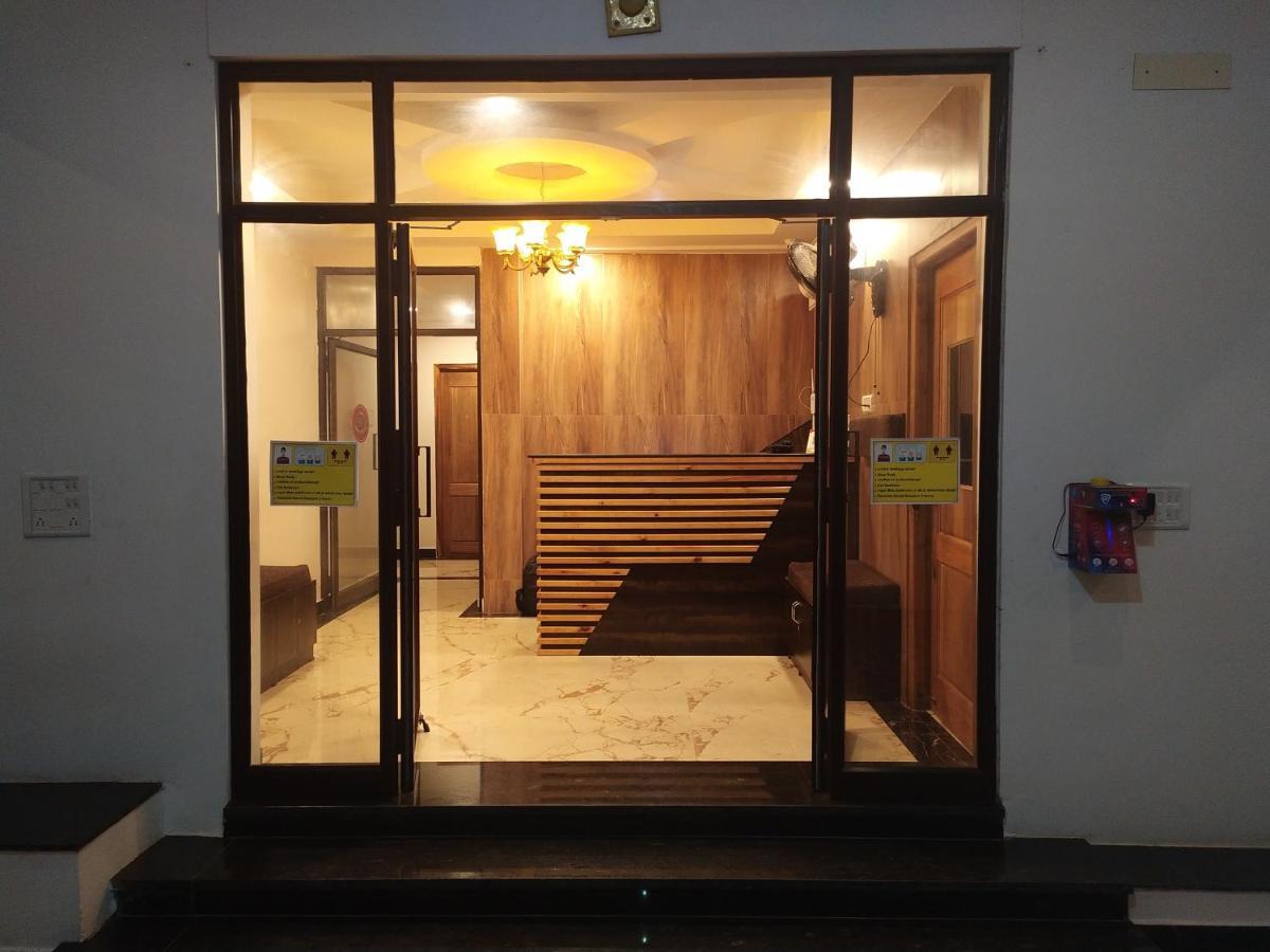 Hotel Rani And Rani Residency Puducherry Buitenkant foto
