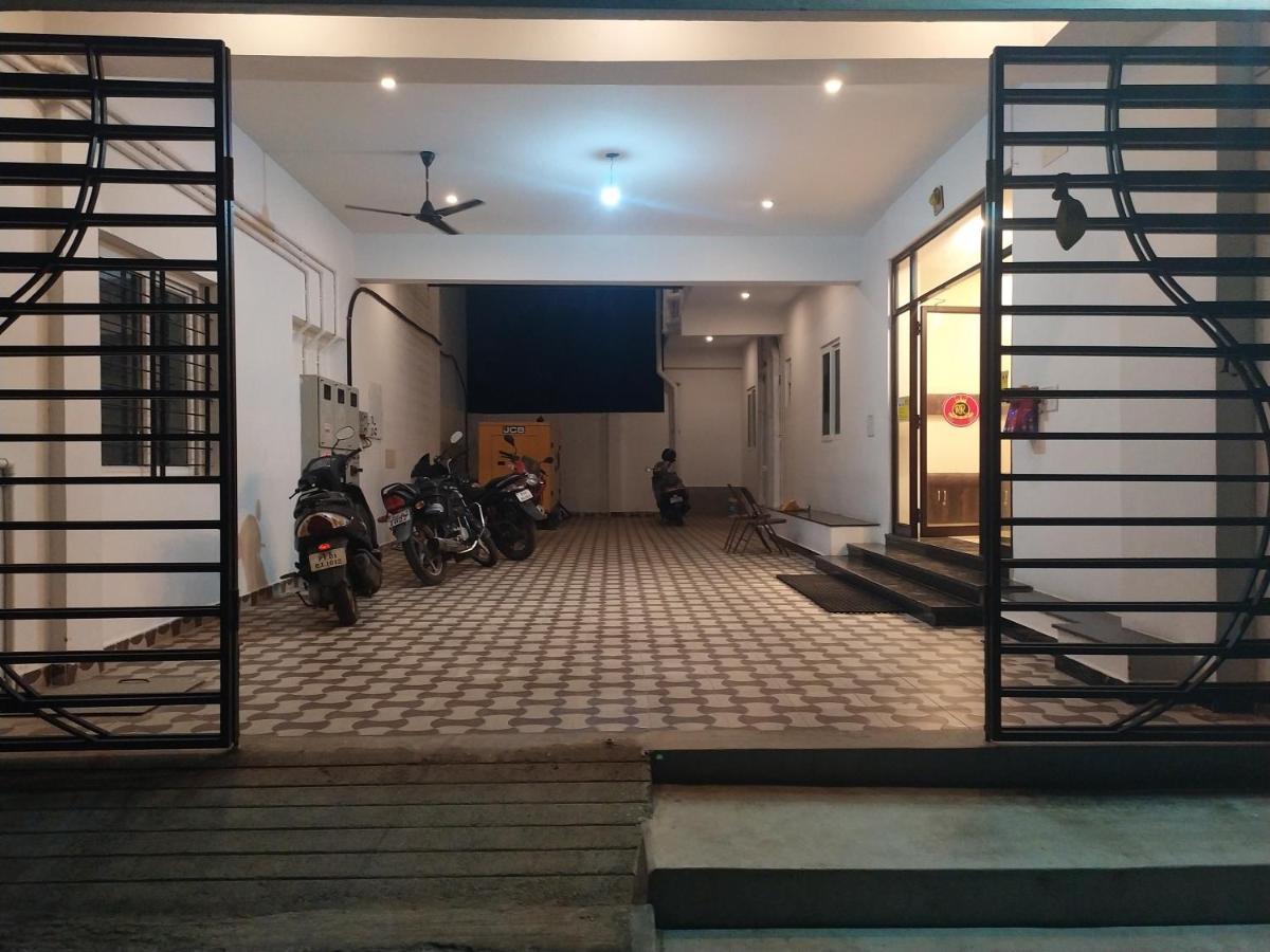 Hotel Rani And Rani Residency Puducherry Buitenkant foto