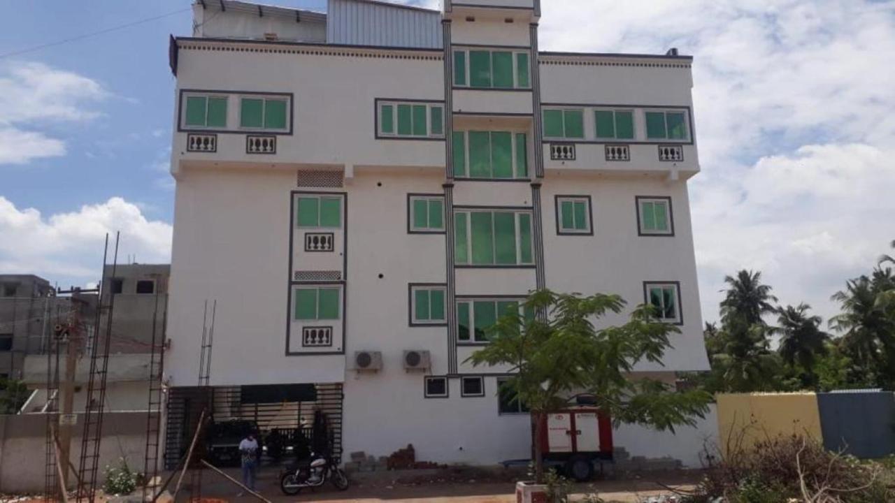 Hotel Rani And Rani Residency Puducherry Buitenkant foto