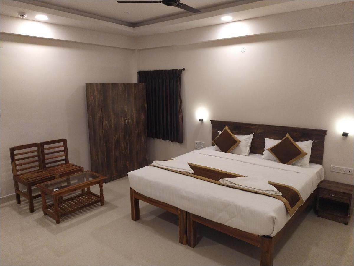 Hotel Rani And Rani Residency Puducherry Buitenkant foto