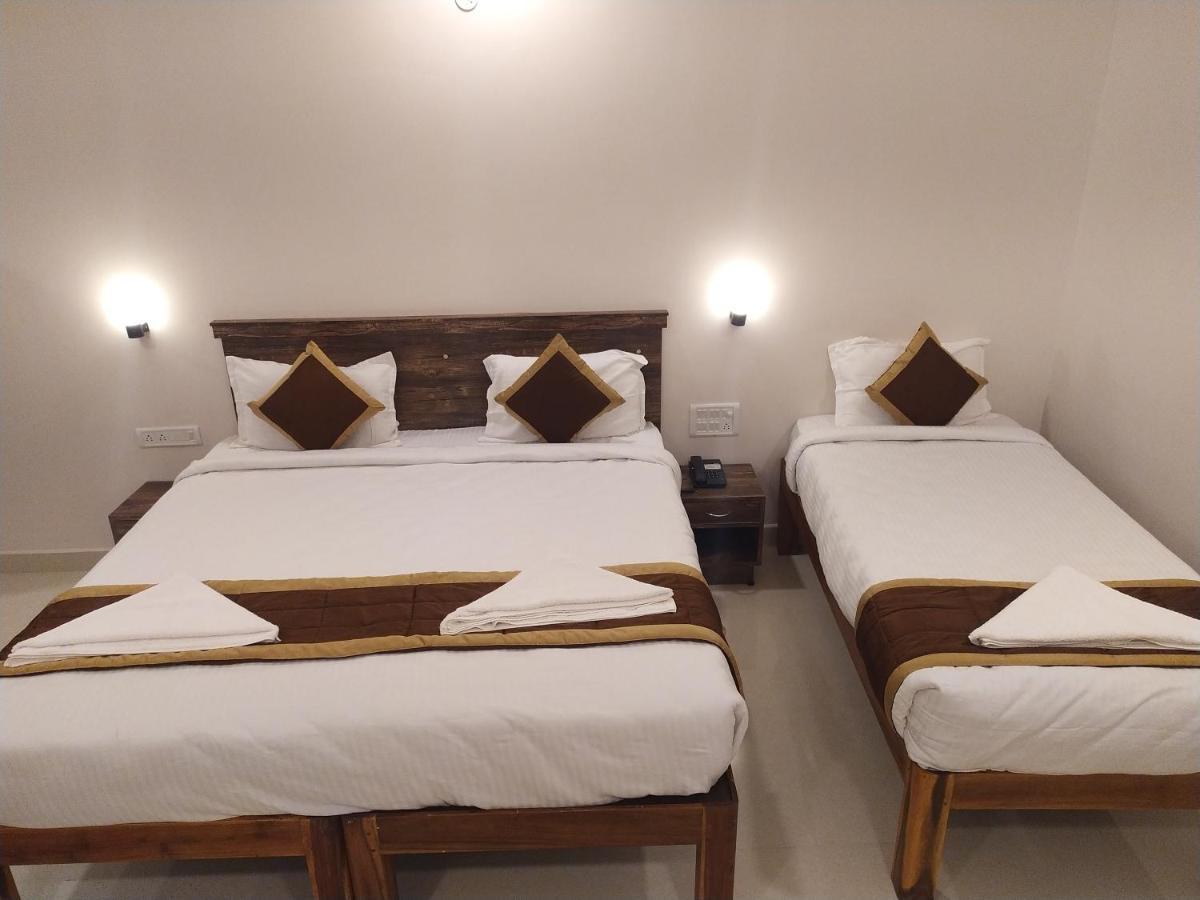 Hotel Rani And Rani Residency Puducherry Buitenkant foto