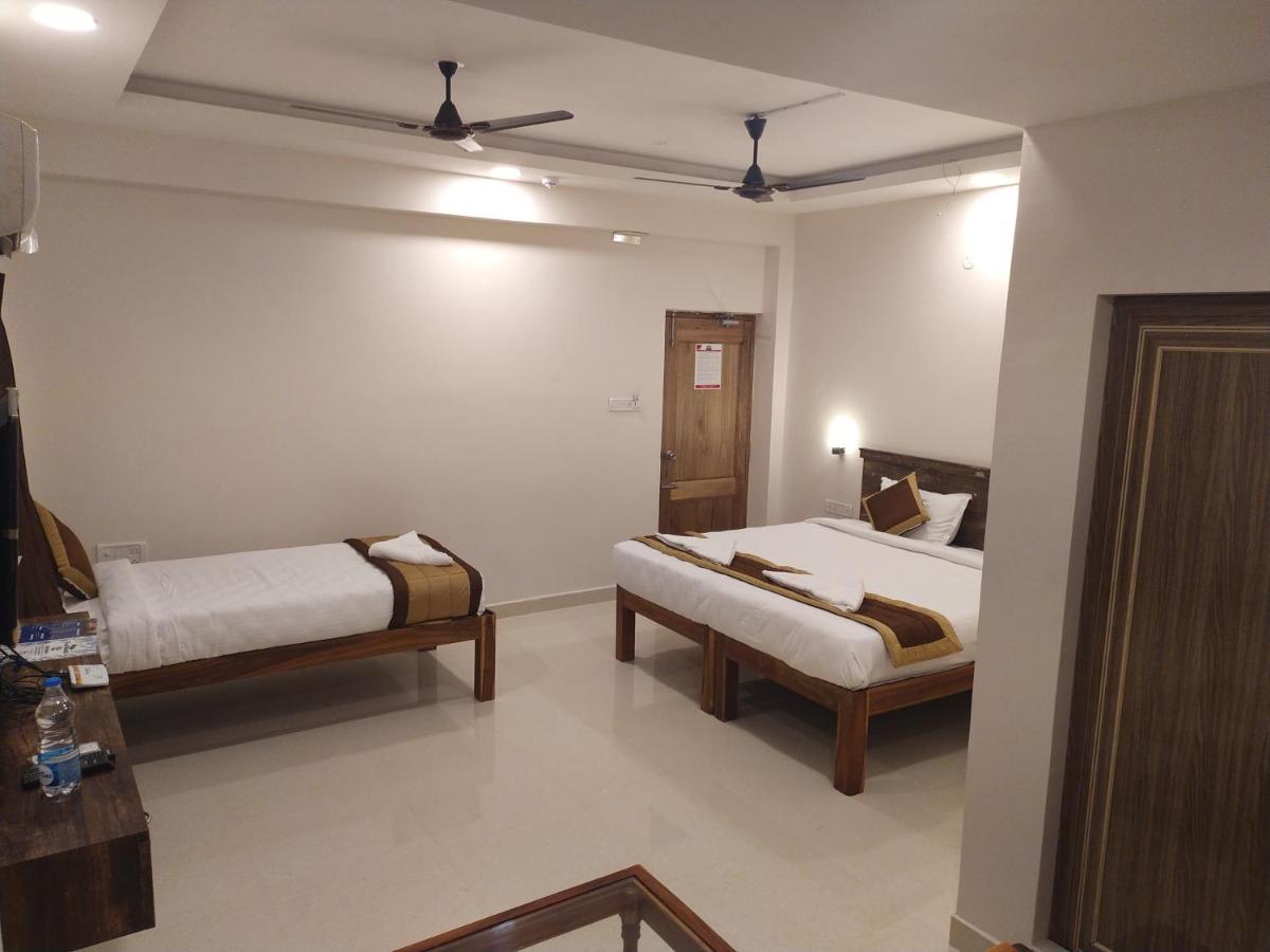 Hotel Rani And Rani Residency Puducherry Buitenkant foto