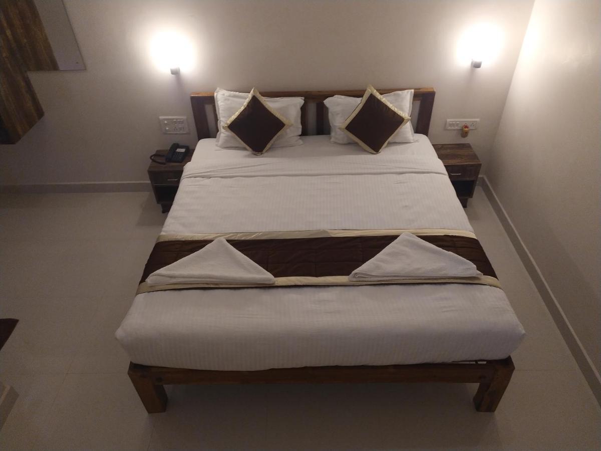 Hotel Rani And Rani Residency Puducherry Buitenkant foto