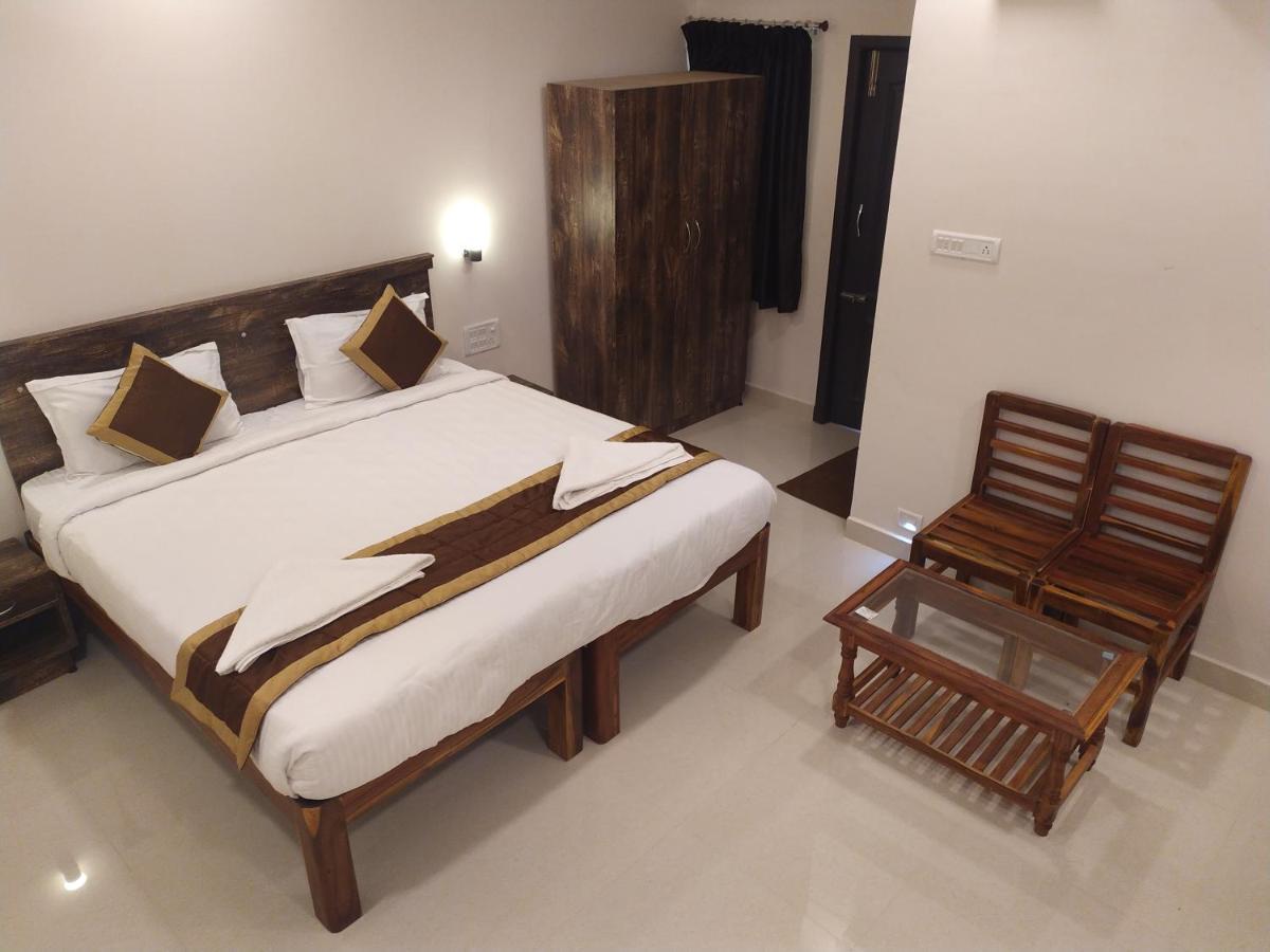 Hotel Rani And Rani Residency Puducherry Buitenkant foto