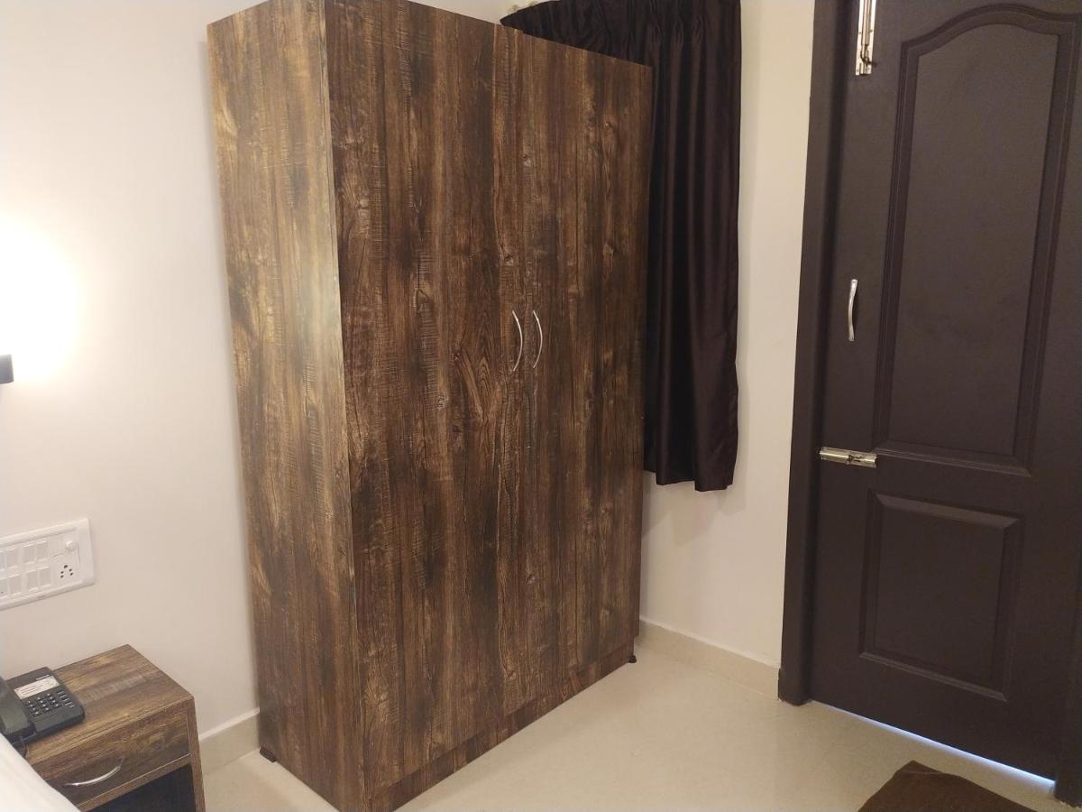 Hotel Rani And Rani Residency Puducherry Buitenkant foto