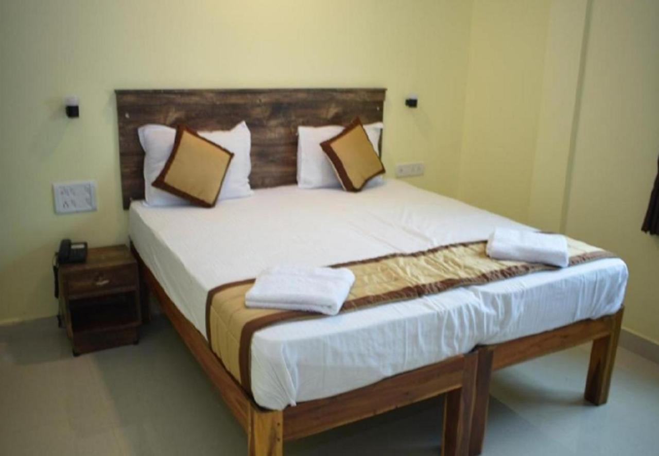 Hotel Rani And Rani Residency Puducherry Buitenkant foto